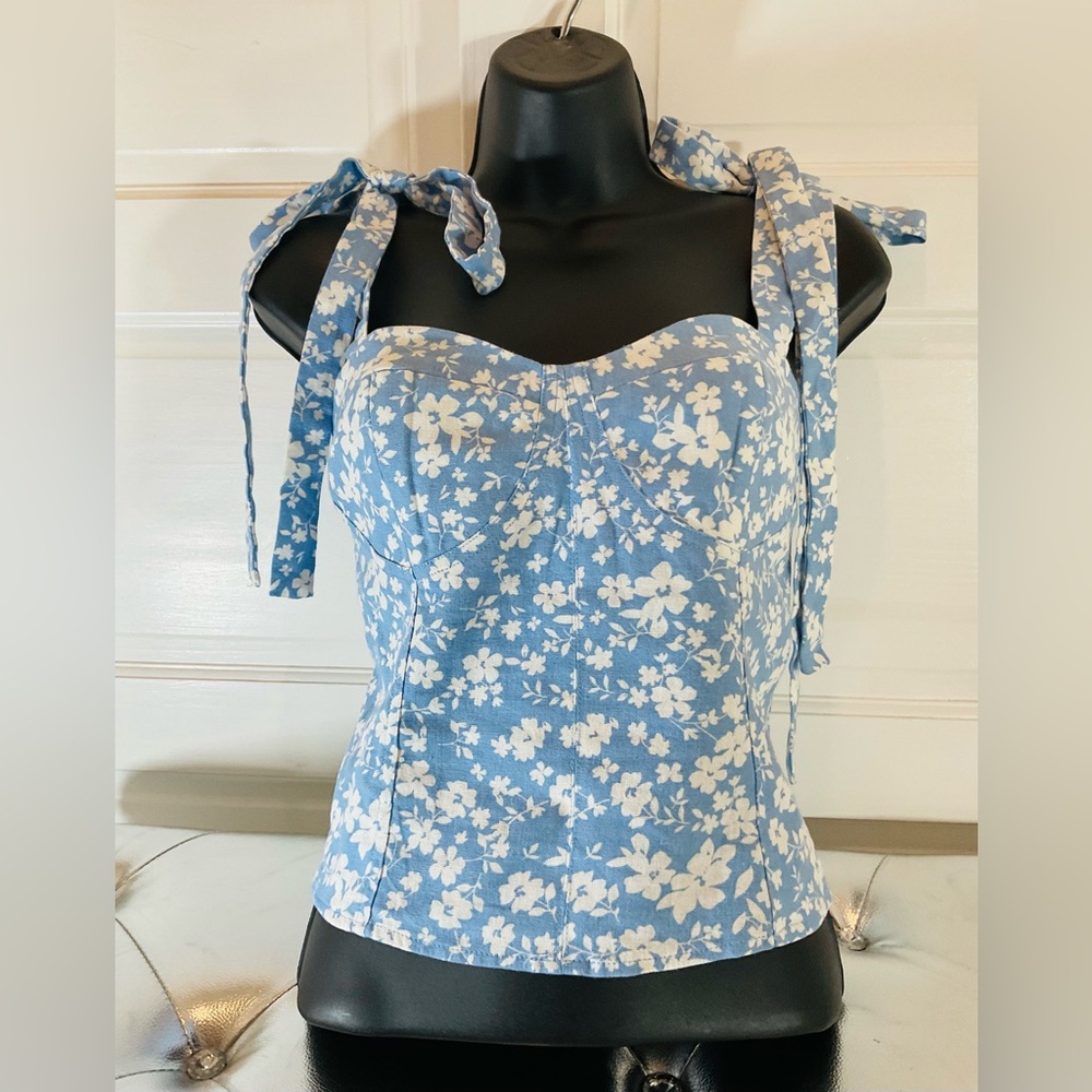 MAISON D’AMÉLIE BUSTIER